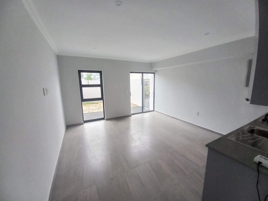 1 Bedroom Property for Sale in Table View Western Cape